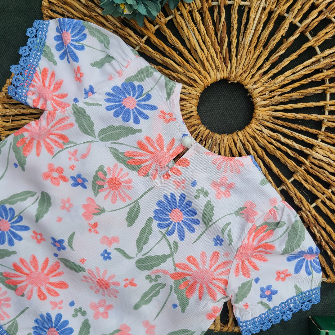 The Linear Floral Set-BG-1594