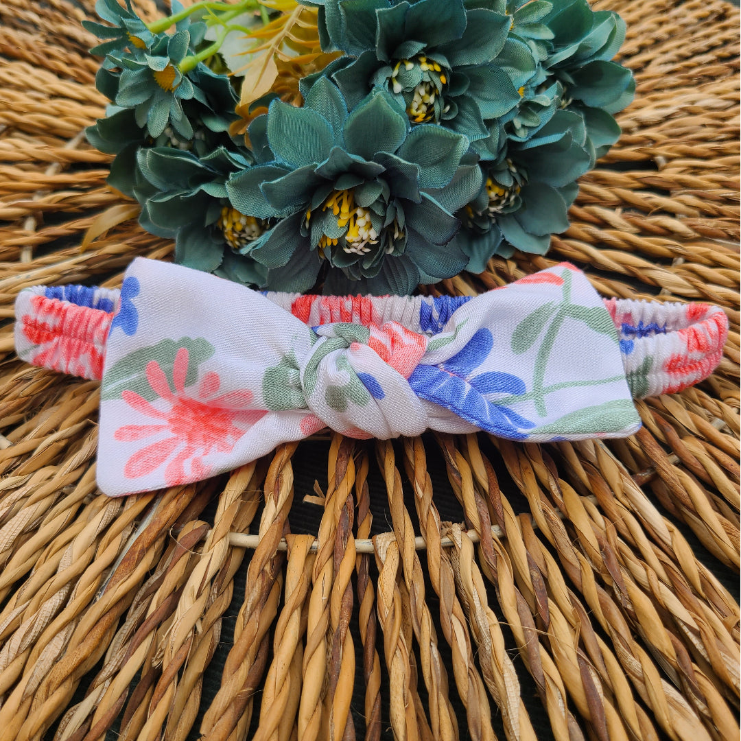 The Linear Floral Set-BG-1594